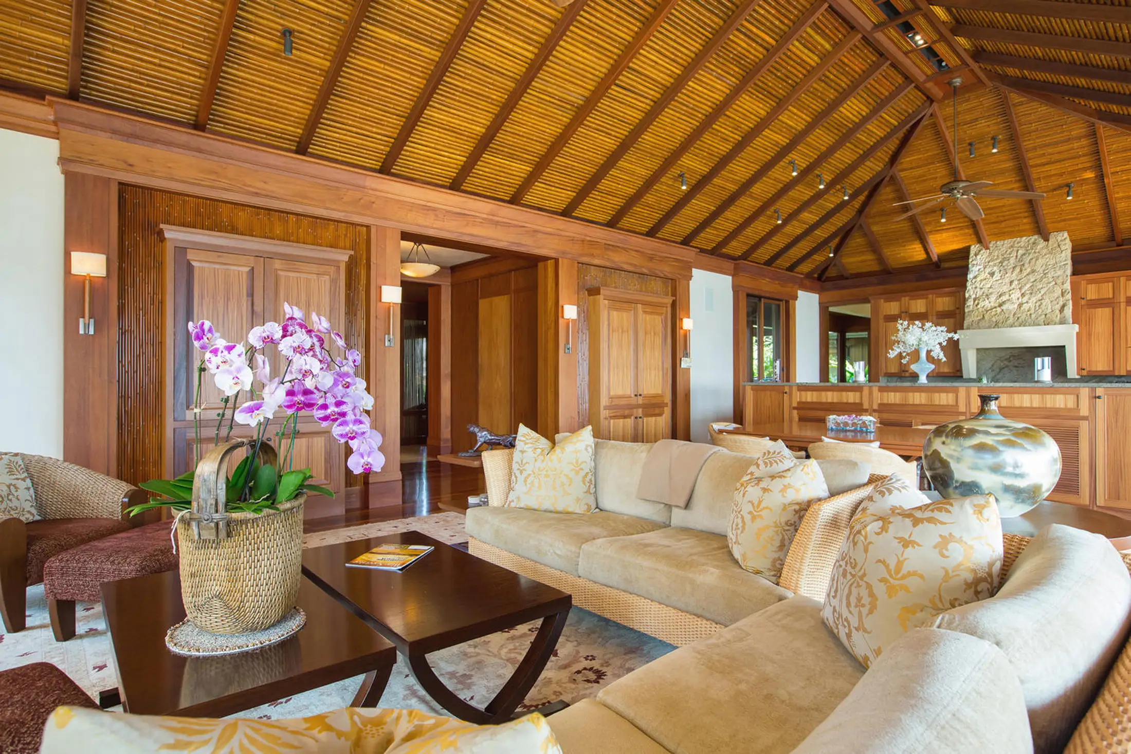 Aliomanu Beachfront Custom Home Living Space