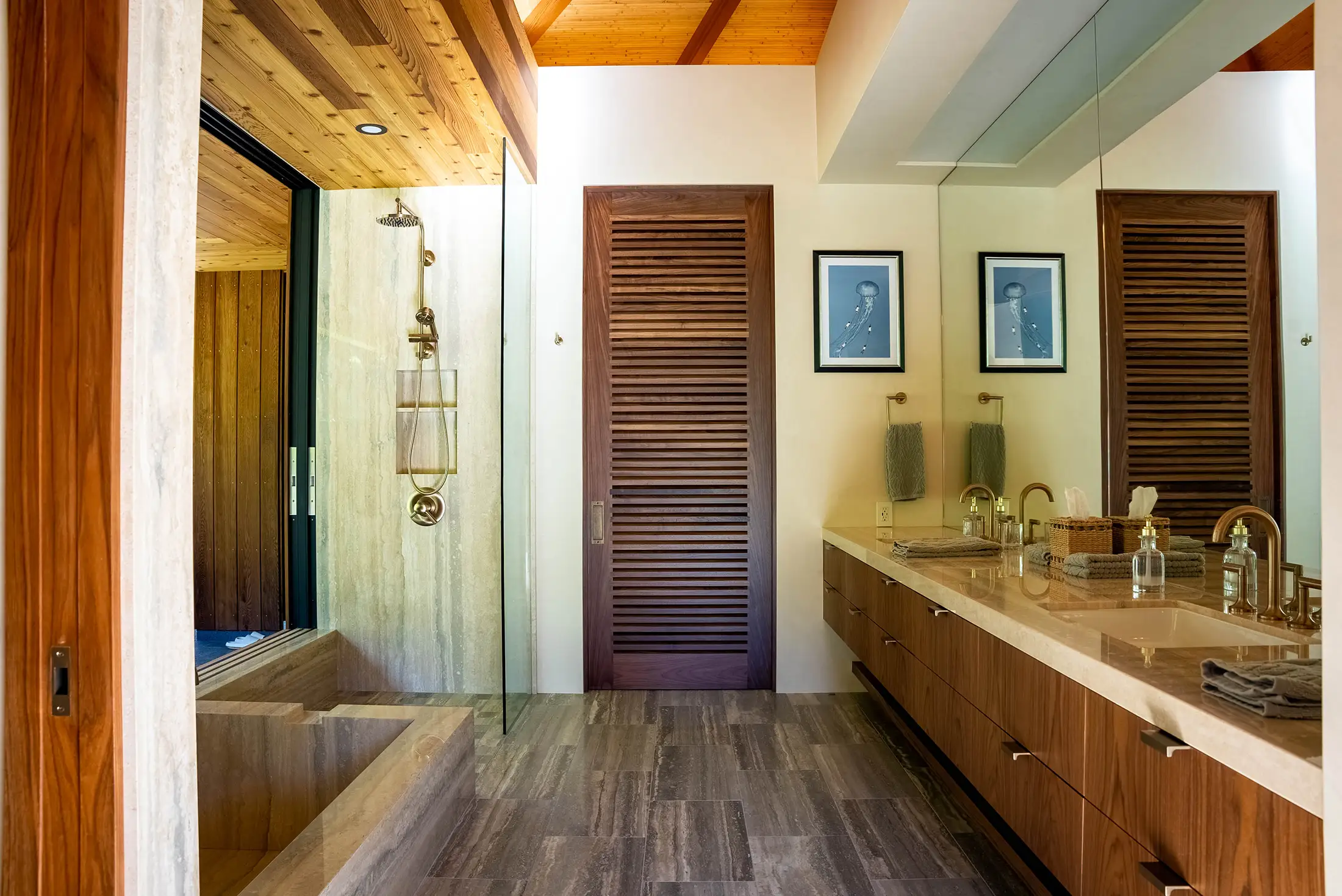 Custom Home in Kilauea Bathroom