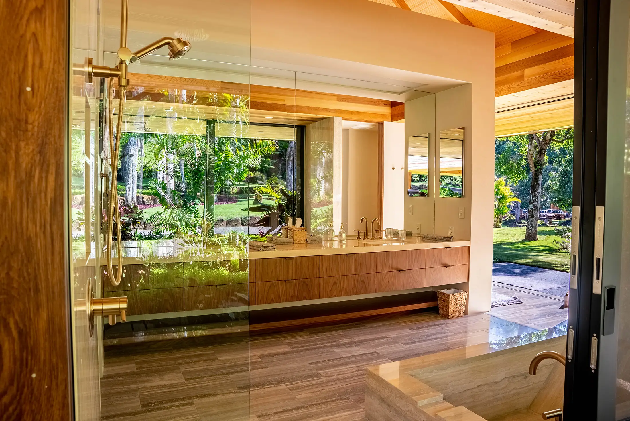 Custom Home in Kilauea Shower