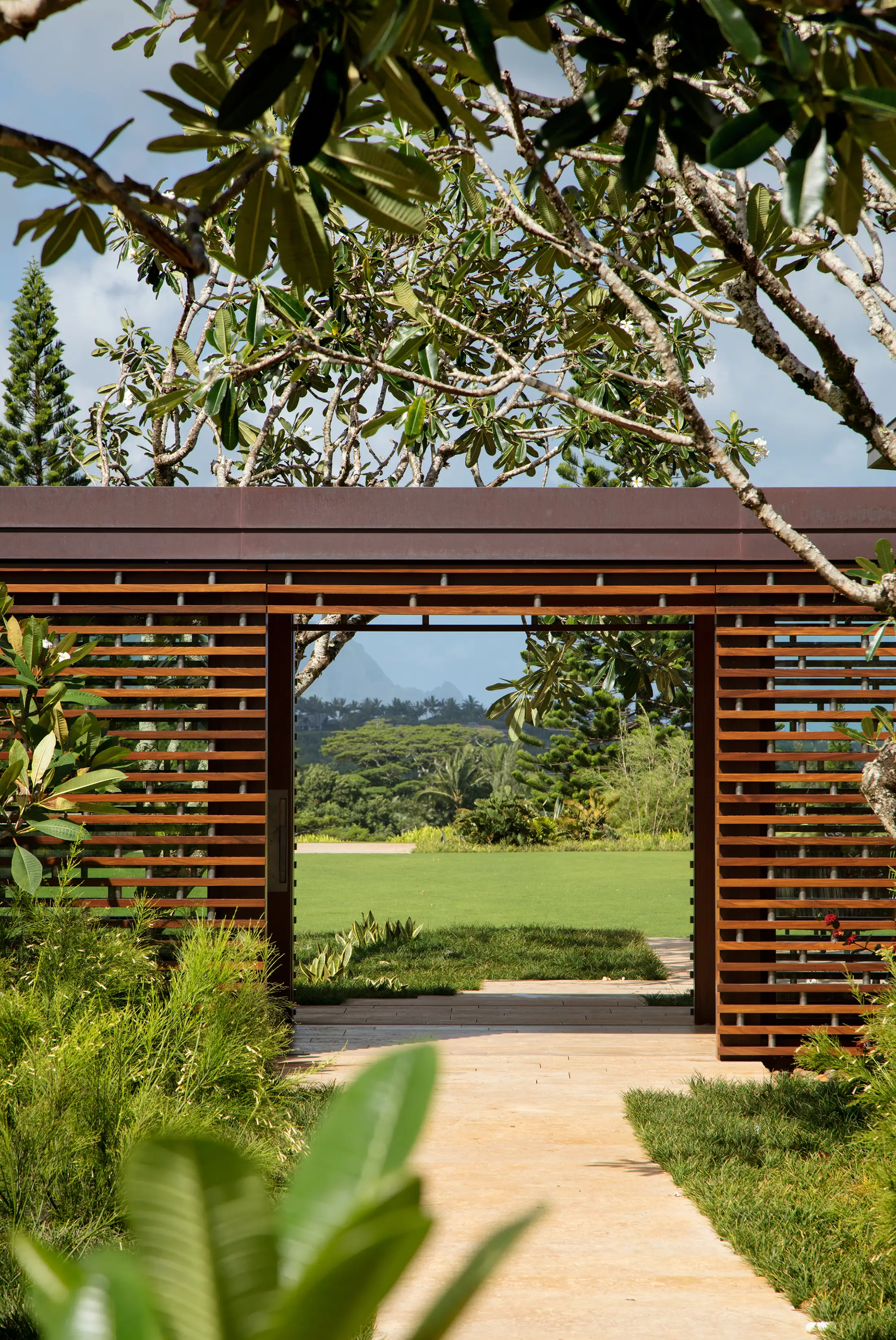 Custom Kauai Construction Entrance