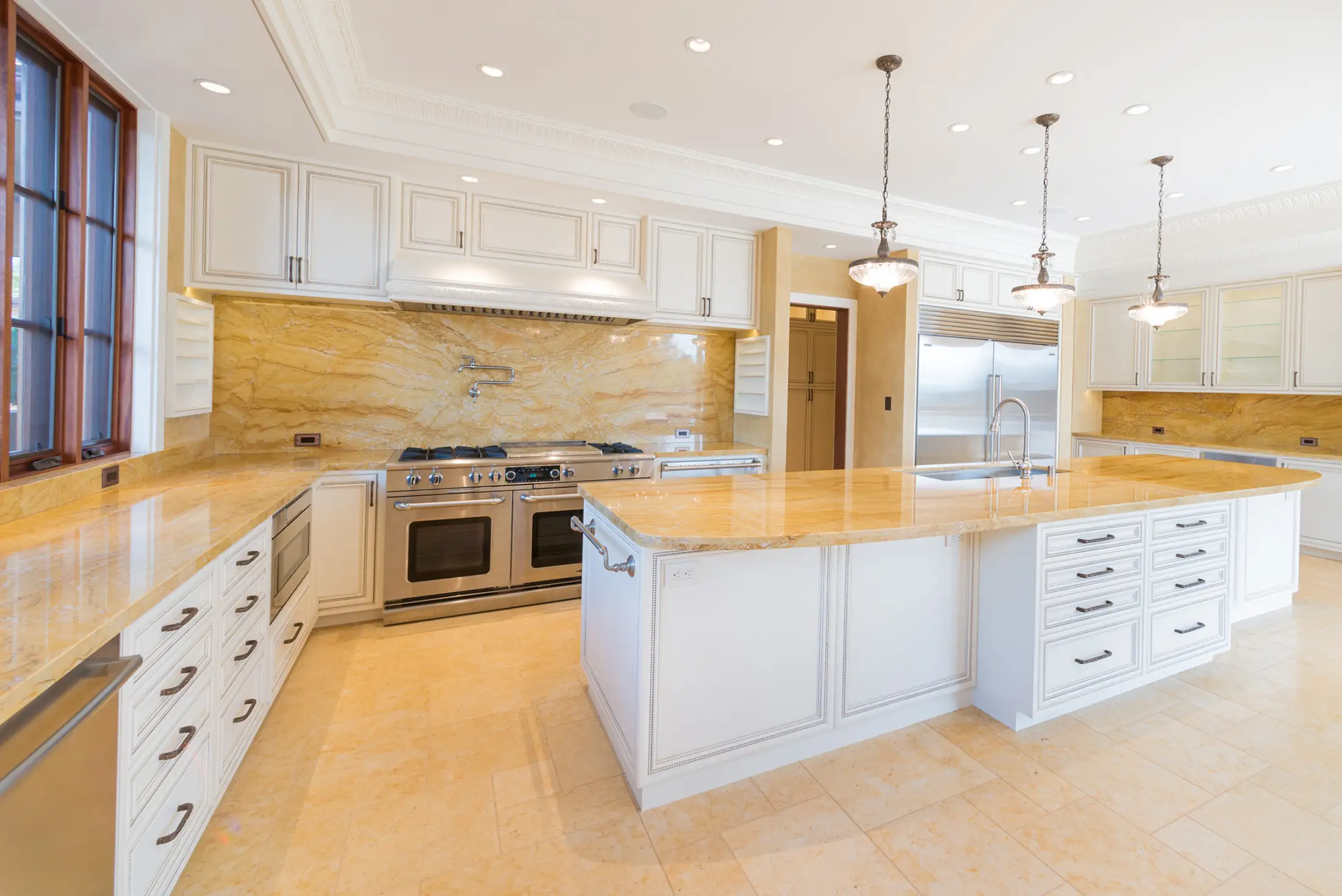Kealia Kai Custom Home Kitchen