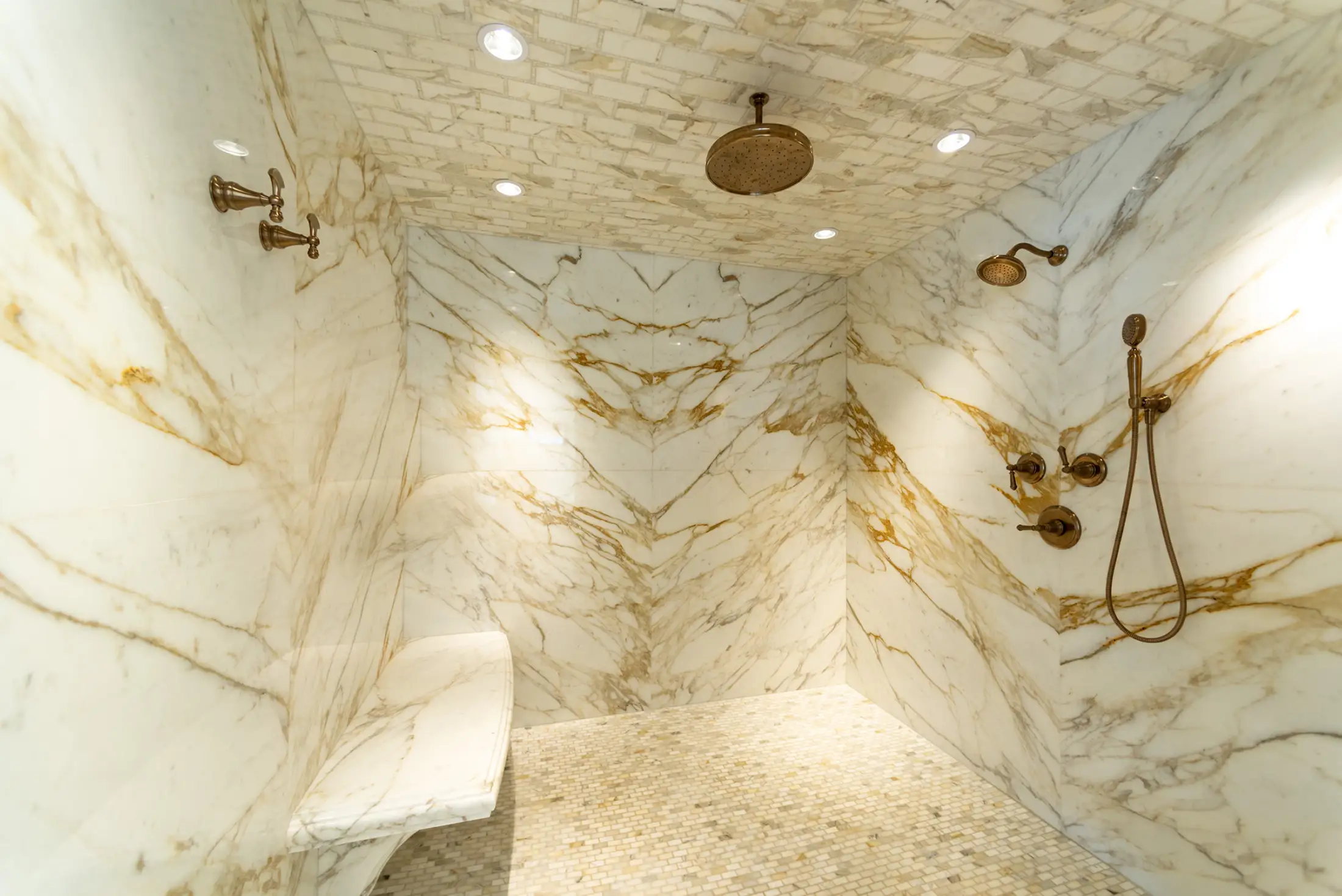 Kealia Kai Custom Home Shower
