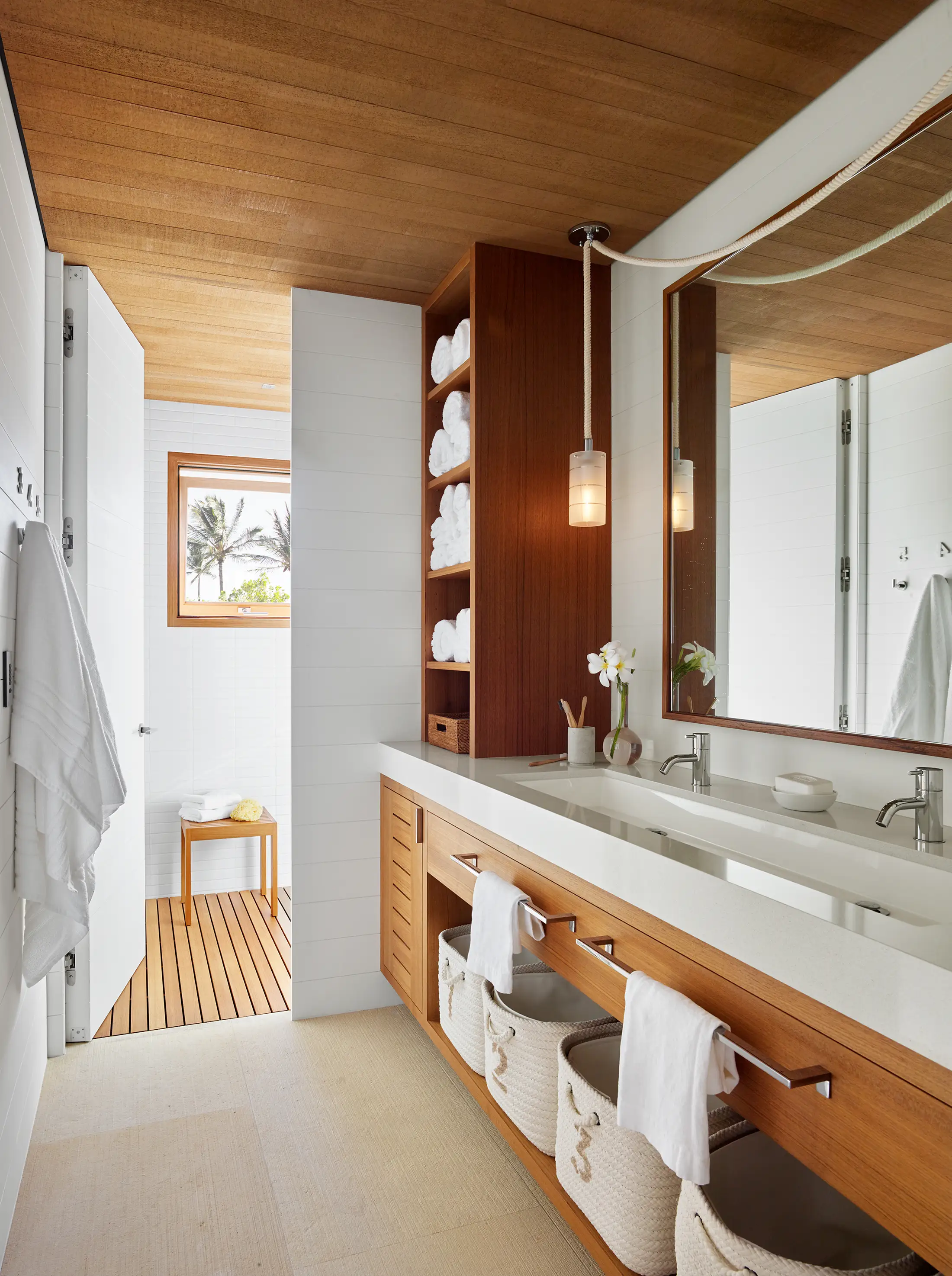 Poipu Custom Home Hale Nukumoi Bathroom