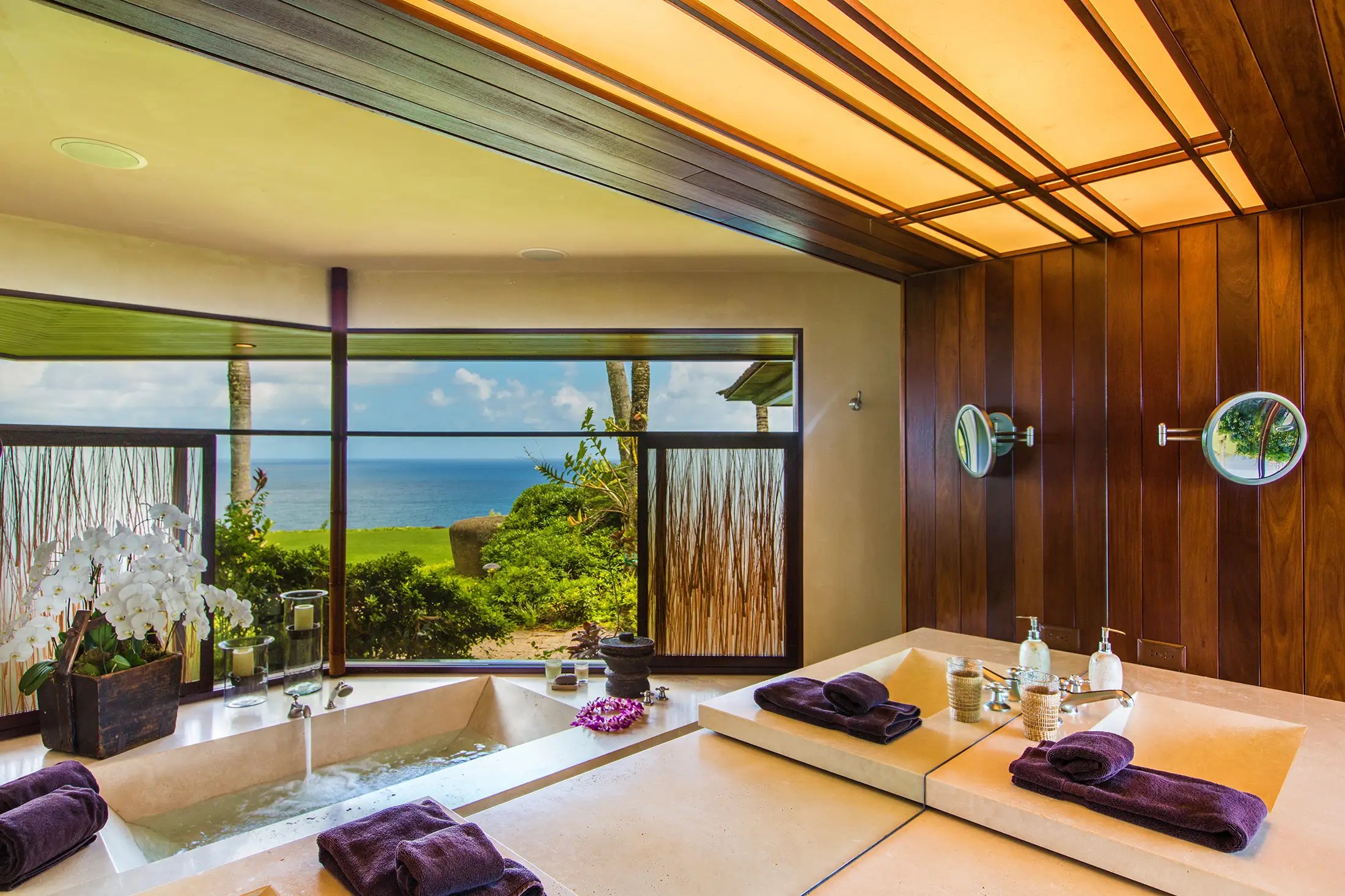 The Point at Anini Vista Bath