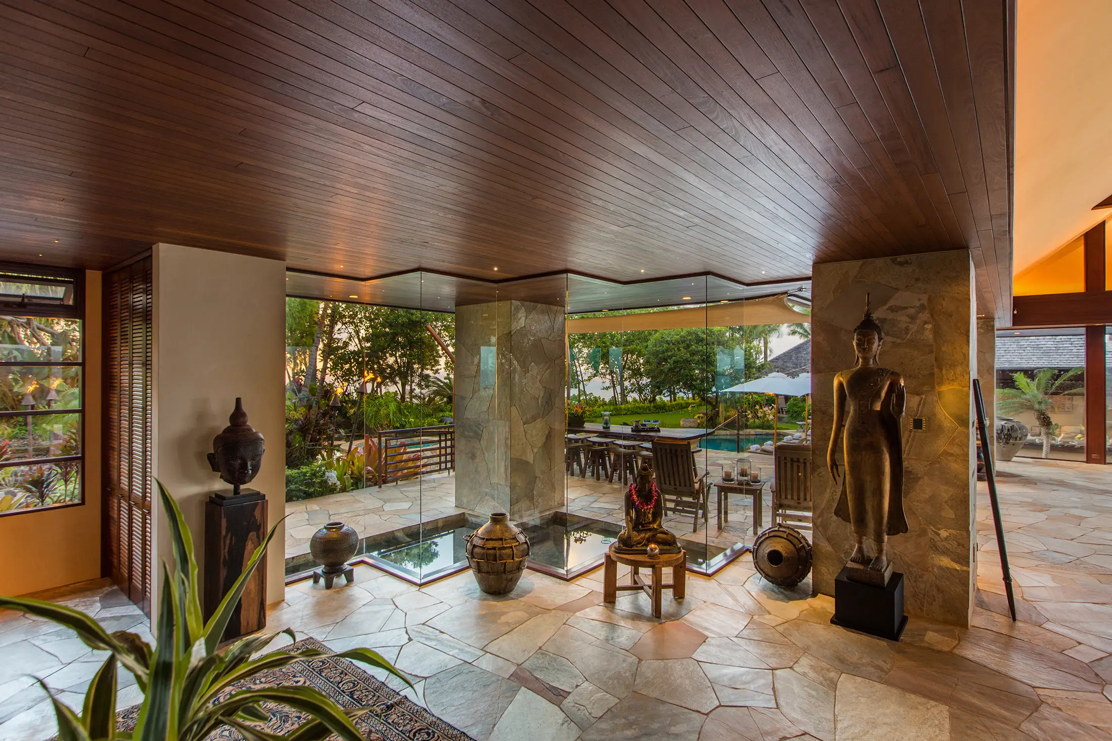 The Point at Anini Vista Corner Detail